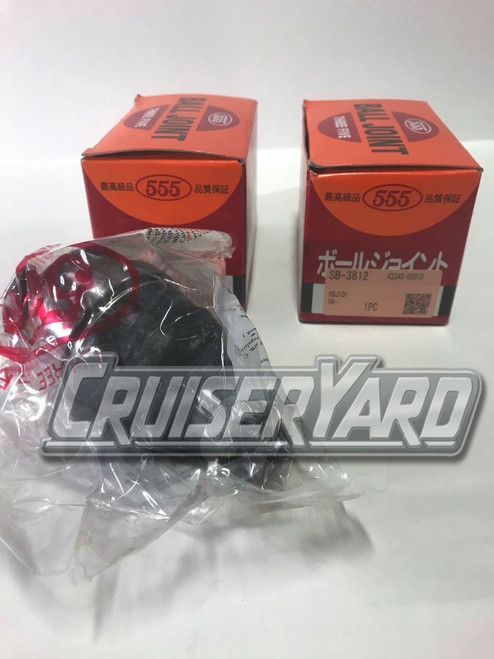 New Toyota Land Cruiser Set of 2 UZJ100 Sankei 555 Lower Ball Joint 43340-60010