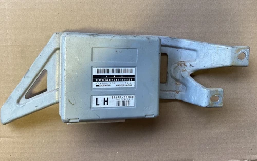 Toyota Land Cruiser OEM FZJ80 ABS Computer 89541-60020