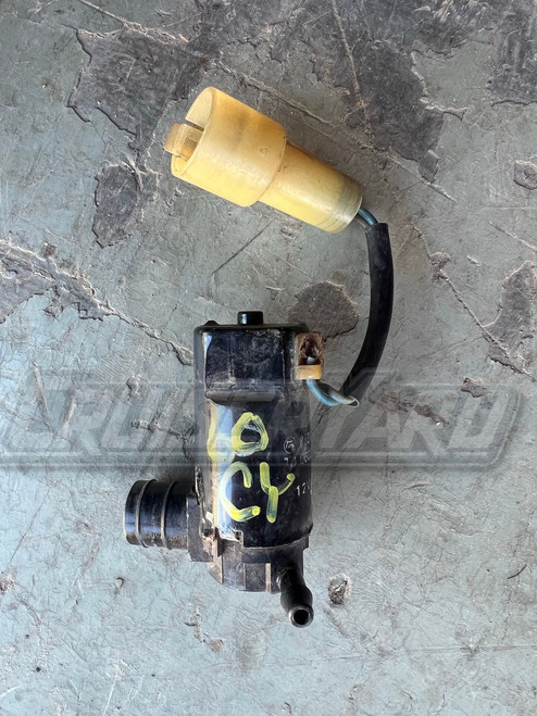 Toyota Land Cruiser FJ60 Windshield Washer Motor 85310-20130 85310-12130