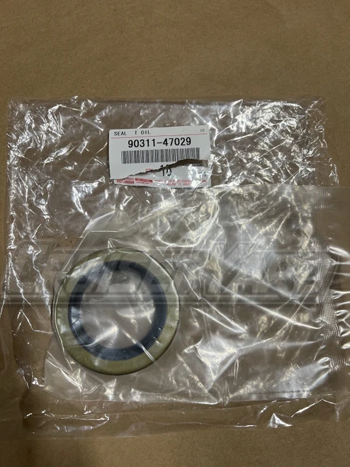 New Toyota Land Cruiser FJ40 FJ55 OEM Rear Axle Shaft Seal 90311-47029
