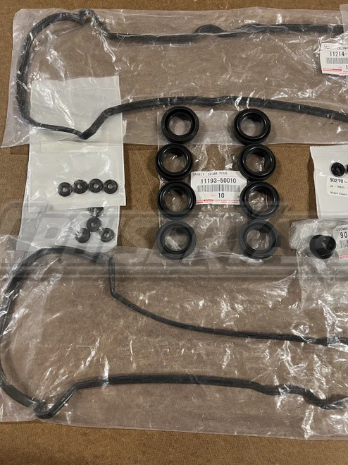 New Toyota Land Cruiser UZJ100 GX470 Tundra Sequoia 2UZ OEM Valve Cover Kit