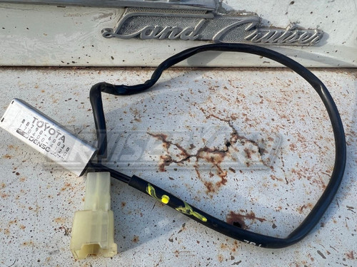 Toyota Land Cruiser 1993-1996 FZJ80 Water Temperature Switch 88790-60030