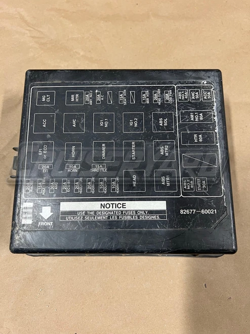 Toyota Land Cruiser OEM UZJ100 Junction Block Engine Fuse Cover 82677-60021