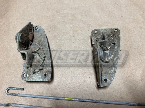 Toyota Land Cruiser Set of OEM FJ55 Lower Tailgate Lock Wire Assembly