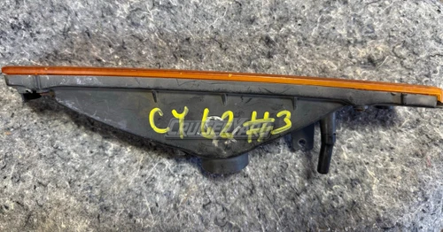 Toyota Land Cruiser FJ62 Right Turn Signal 81511-90A13