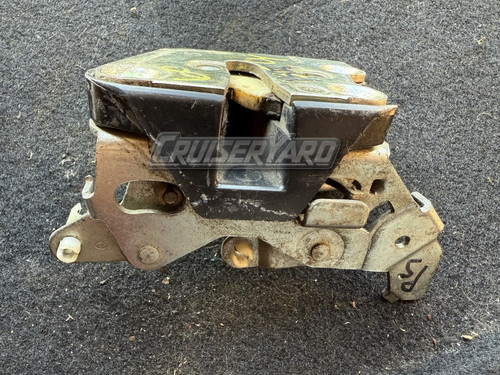 Toyota Land Cruiser FJ60 Right Rear Door Lock Assembly 69330-90A00