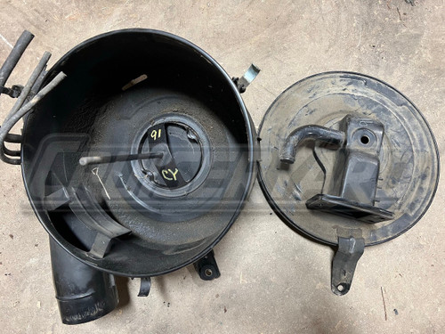 Toyota Land Cruiser OEM FJ80 1991-1992 Air Cleaner 17705-61180
