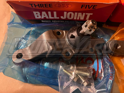 New Toyota 3rd Gen 4Runner Tundra Set of 2 Sankei 555 Lower Ball Joint Warranty