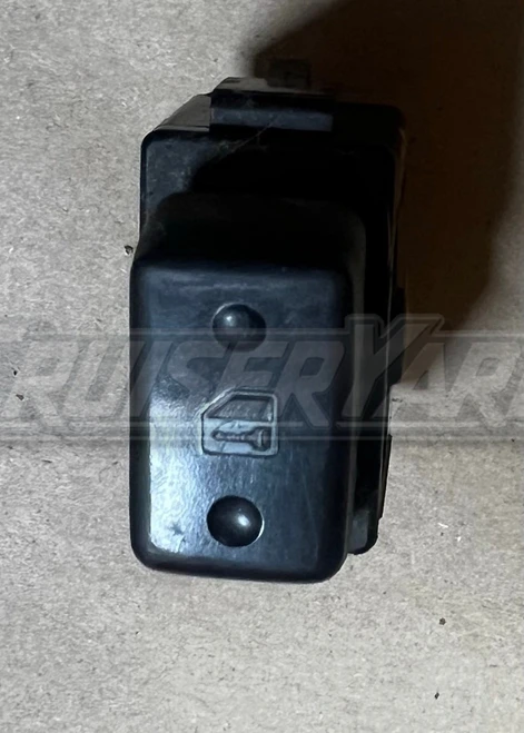 Toyota Land Cruiser UZJ100 OEM Door Lock Control Switch 84930-33050