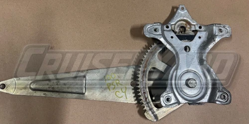Toyota Land Cruiser UZJ100 OEM Right Rear Window Regulator 85720-60110