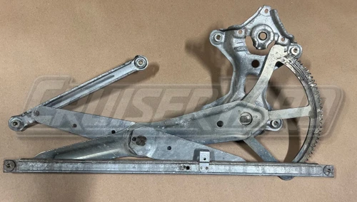 Toyota Land Cruiser UZJ100 OEM Right Front Window Regulator 85710-60100