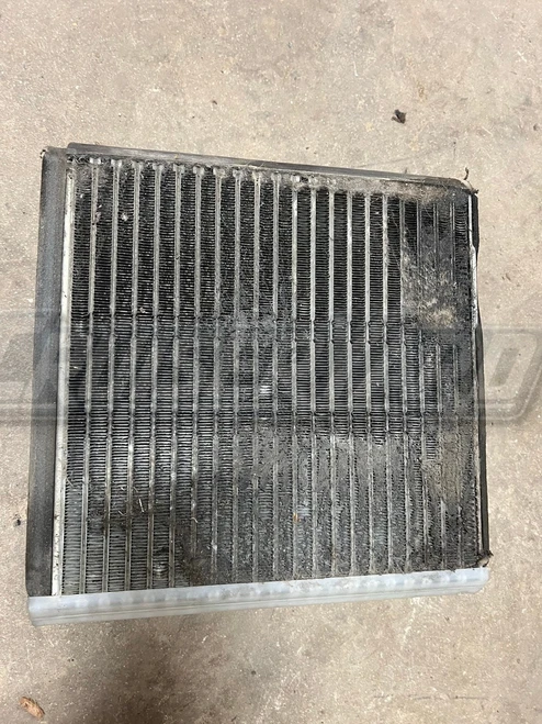 Toyota Land Cruiser UZJ100 OEM AC Evaporator 88501-60190
