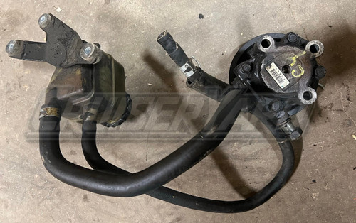 Toyota Land Cruiser UZJ100 OEM Power Steering Pump & Reservoir
