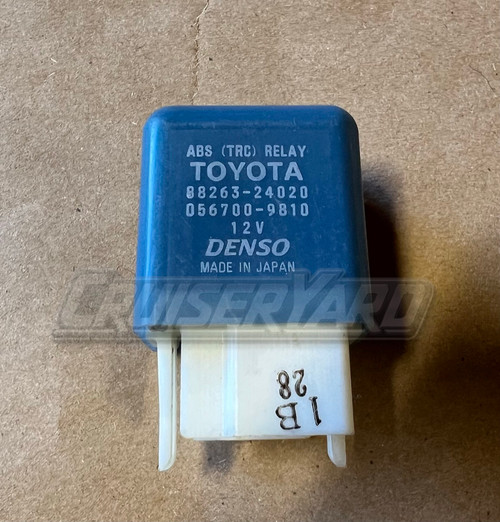 Toyota Land Cruiser UZJ100 OEM ABS TRC Relay 88263-24020