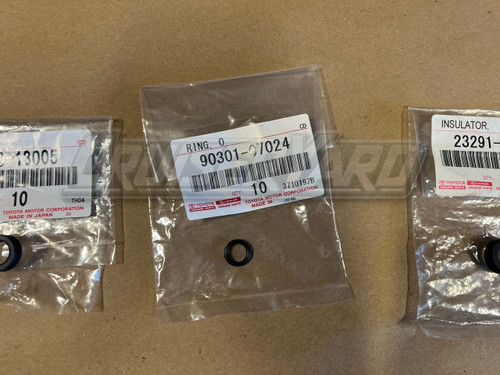 New Toyota Land Cruiser OEM 2UZ Fuel Injector Kit UZJ100 LX470