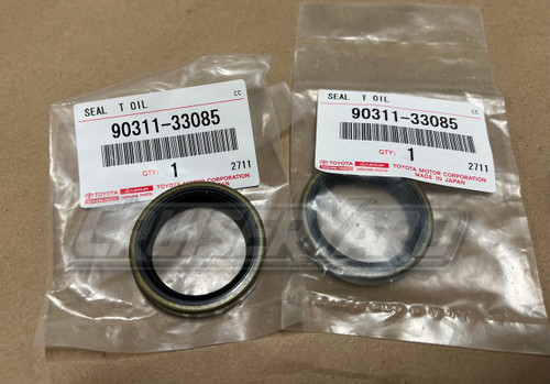 New Toyota Land Cruiser Set of 2 OEM Front Axle Seal 90311-33085