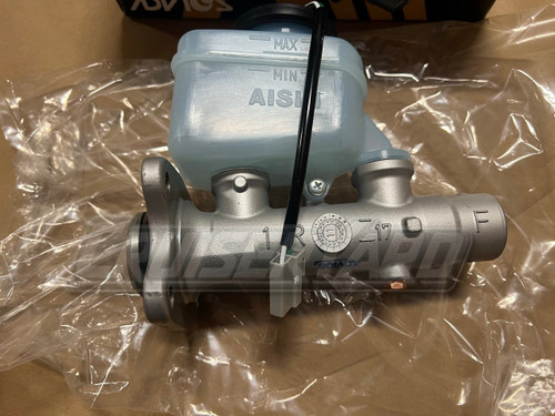 New Toyota Land Cruiser 91-92 3FE OEM Advics Master Brake Cylinder 47201-60410