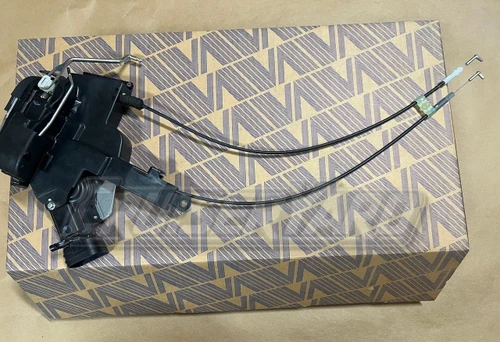 New Toyota Land Cruiser Aisin UZJ100 Front Right Lock Actuator 69030-60221