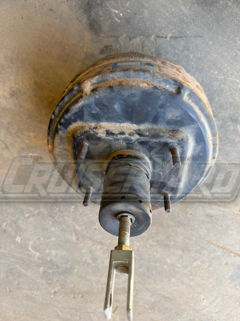 Toyota Land Cruiser 1985-1987 FJ60 Brake Booster 44610-60440