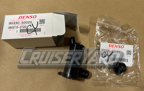 New Toyota Land Cruiser OEM FZJ80 Windshield Washer Grommet 90099