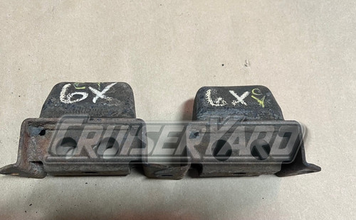 Toyota Land Cruiser FJ60 FJ62 Set of Front Bump Stops 48304-60031