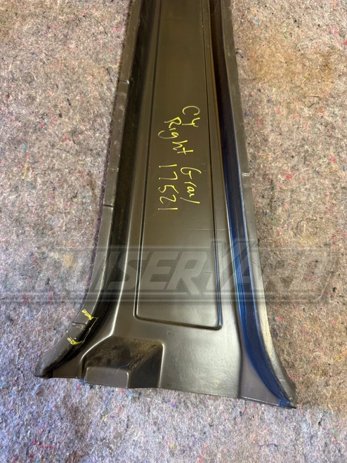 Toyota Land Cruiser FJ60 FJ62 Gray Right B Pillar Seatbelt Cover 62411-90A01-03