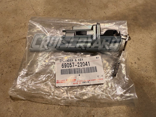 New OEM Toyota Land Cruiser FJ60 Ignition Cylinder & Key Set 69057-22041
