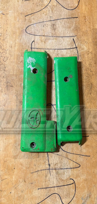 Toyota Land Cruiser Green Set of Spark Plug Covers 11212-66020 11219-66010