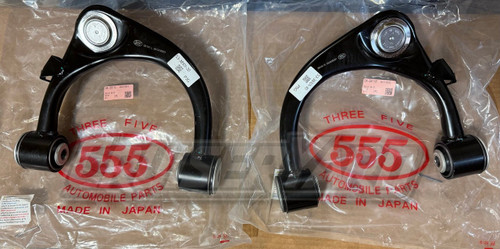 New Toyota Land Cruiser Set of 2 LX470 UZJ100 Sankei Upper Control Arms