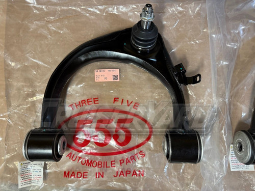 New Toyota Land Cruiser Set of 2 LX470 UZJ100 Sankei Upper Control Arms