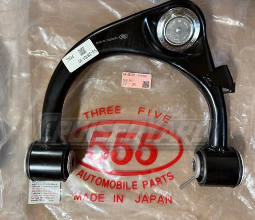 New Toyota Land Cruiser Set of 2 LX470 UZJ100 Sankei Upper Control Arms