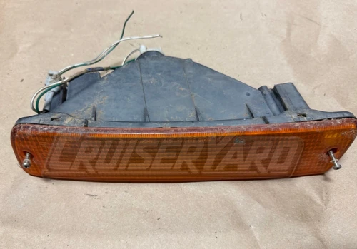 Toyota Land Cruiser FZJ80 FJ80 Left Turn Signal Light 81521-60231