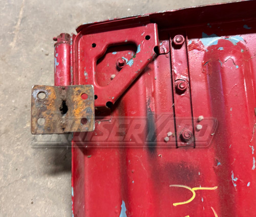 Toyota Land Cruiser 72-75 FJ40 Passenger Side Red Spare Tire Carrier