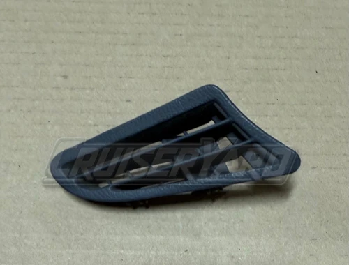 Toyota Land Cruiser FZJ80 Right Gray Defroster Nozzle Vent 55962-60010-03