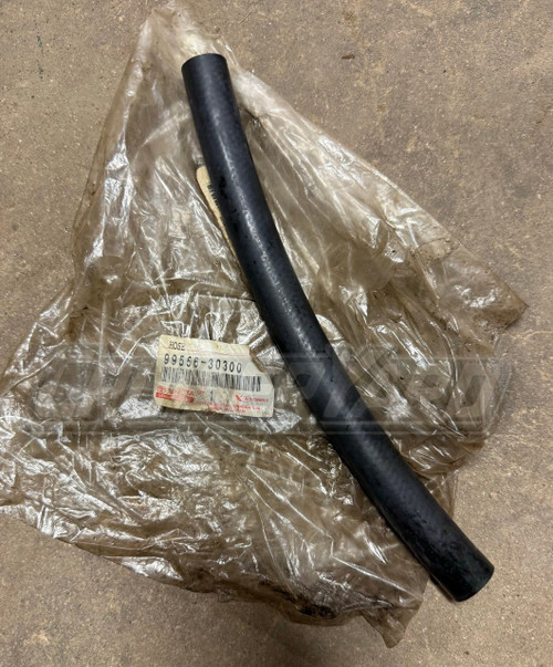 New Toyota Land Cruiser NOS Water Hose 99556-30300 Fits Many Models