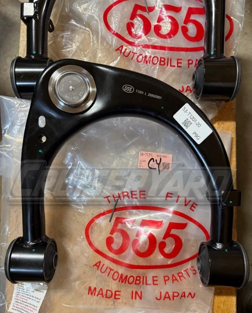 New Toyota Land Cruiser VDJ200 LX570 Set of 2 Sankei Upper Control Arms