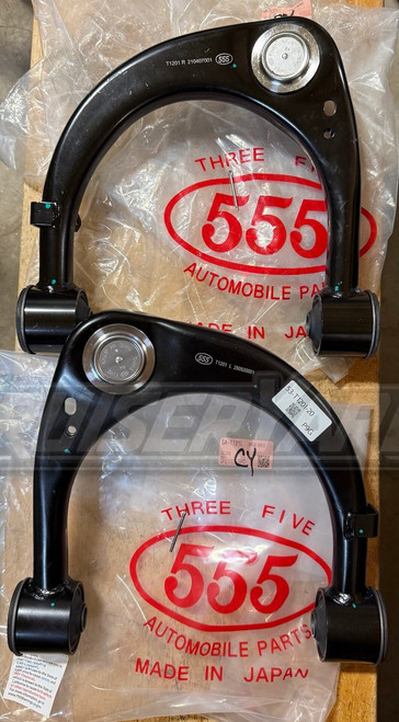 New Toyota Land Cruiser VDJ200 LX570 Set of 2 Sankei Upper Control Arms