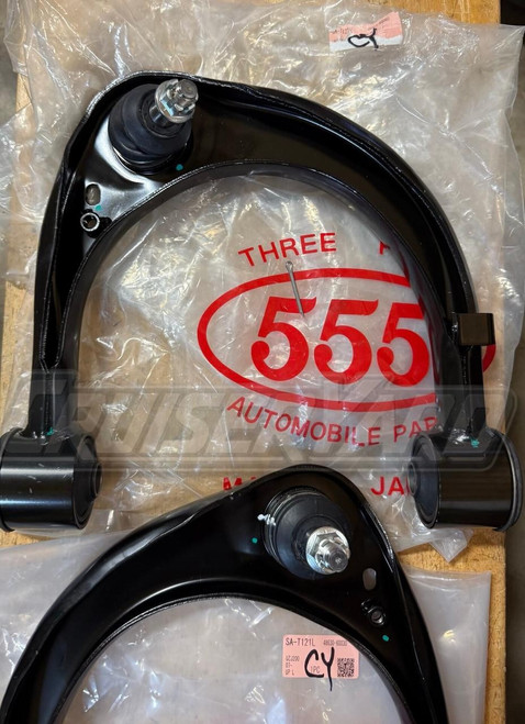 New Toyota Land Cruiser VDJ200 LX570 Set of 2 Sankei Upper Control Arms