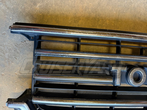 Toyota Land Cruiser FJ62 OEM TOYOTA Front Grill 53111-90A09