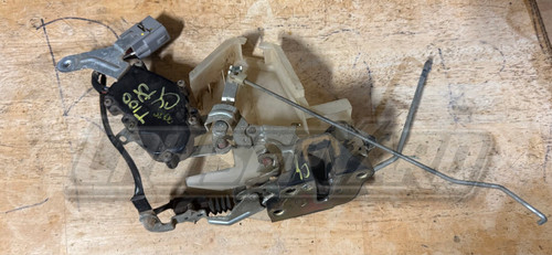 Toyota T100 Right Passenger Front Door Lock Actuator Latch 69110-34010