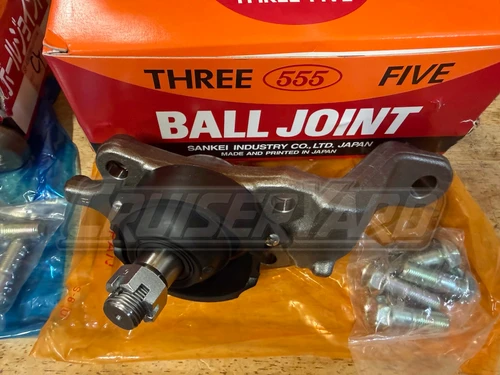 New Toyota Tundra Sequoia Set of 2 Sankei 555 Lower Ball Joint Warranty