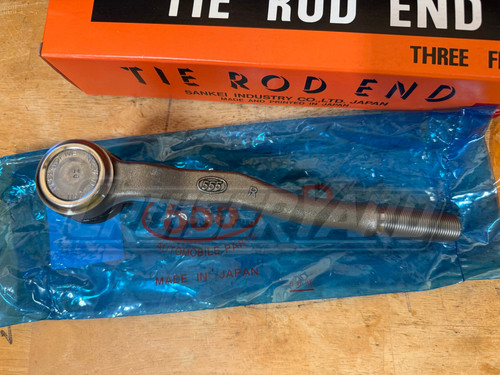 New Sankei Toyota 3rd Gen 4Runner Pair of Outer Tie Rod 45047-39215 45046-39335