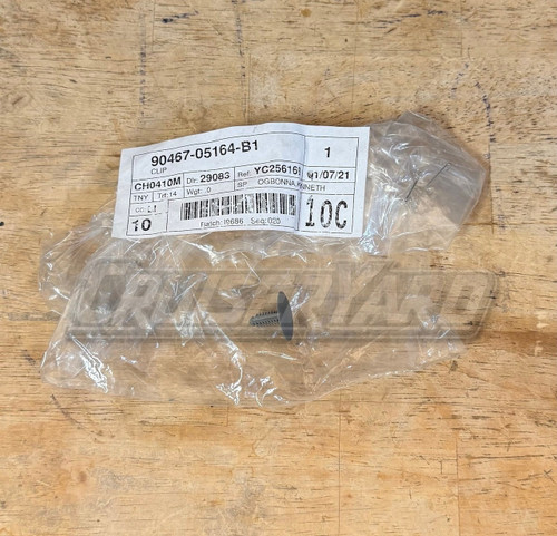 New Toyota Land Cruiser 4Runner OEM Clip 90467-05164