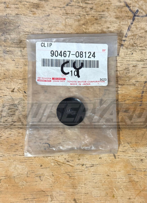 New Toyota Land Cruiser 4Runner OEM Clip 90467-08124