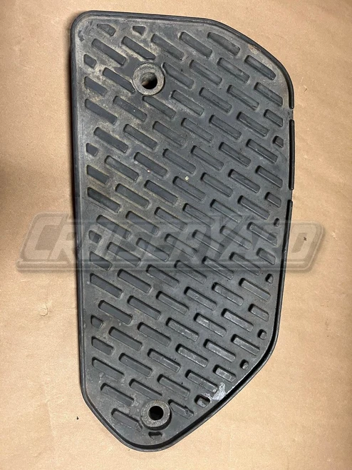 Toyota Land Cruiser FZJ80 OEM Gray Right Rear Plate Step 58625-60010-03