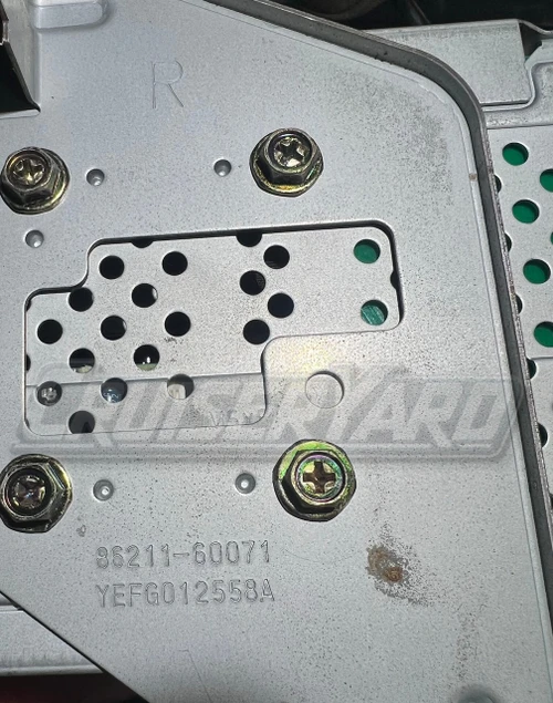 Toyota Land Cruiser Set of UZJ100 Stereo/Radio Brackets