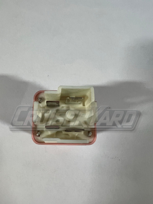 Toyota Land Cruiser UZJ100 OEM ABS TRC Relay 89633-24010