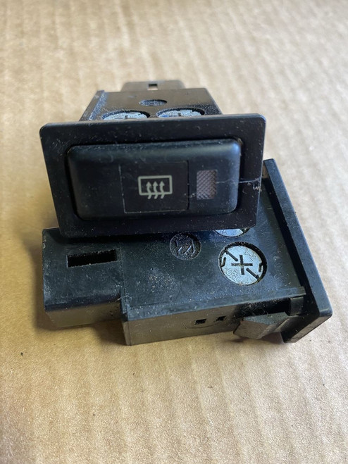 Toyota Land Cruiser FZJ80 LX450 Rear Defrost Switch 84790-60030