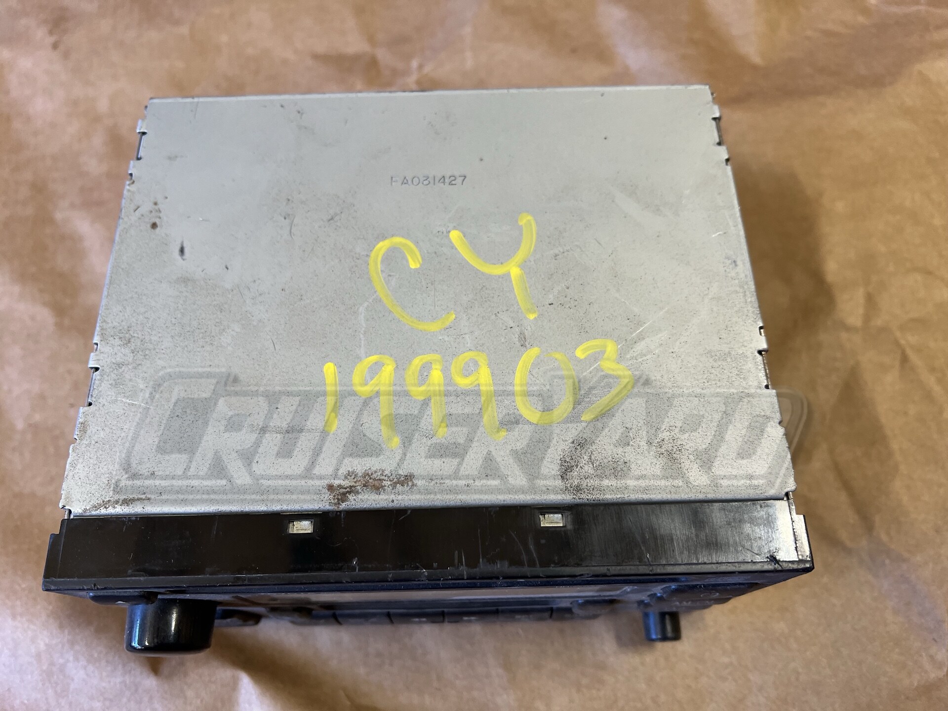 Toyota Land Cruiser UZJ100 OEM Tape CD Radio 86120-35170