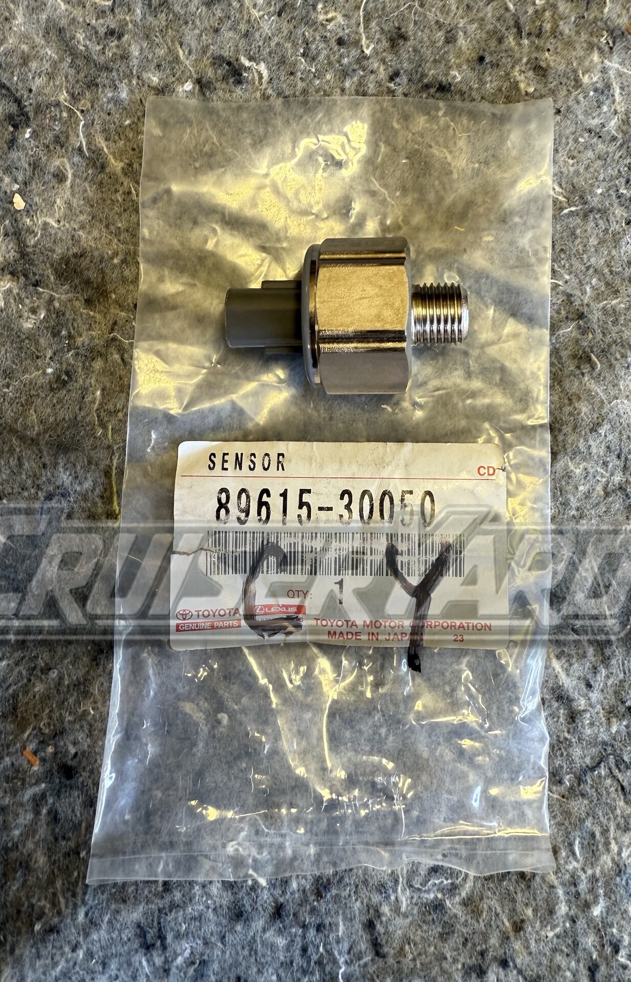 ぶーこ New Toyota Land Cruiser OEM FZJ80 Knock Sensor 1FZ 89615